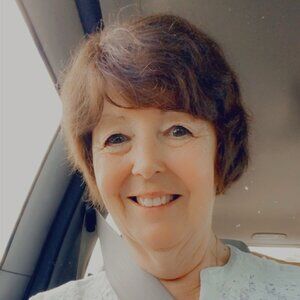 Meet your Posher, Carolyn